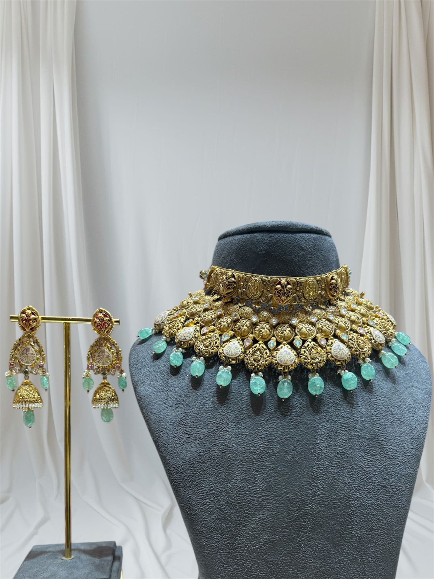 Gold Necklace (GNS546)